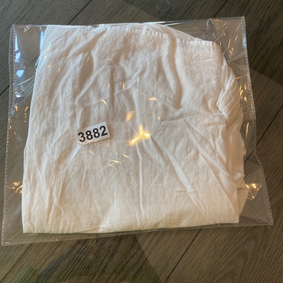 Madewell x Warm Pintuck Tie-Neck Top/White, 33882 - Picture 14 of 14